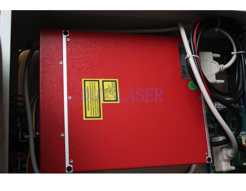 Power laser source