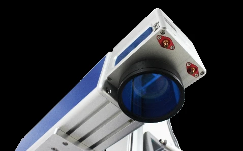 Laser field lens